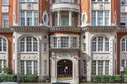 3 bedroom flat for sale, Basil Street, Knightsbridge, London, SW3