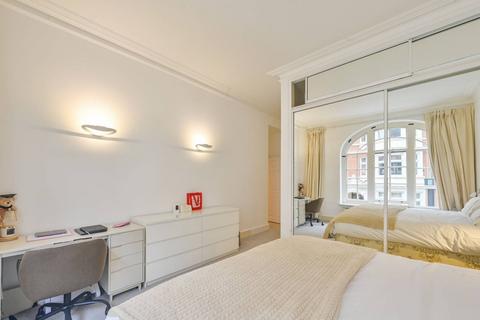 Basil Street, Knightsbridge, London, SW3