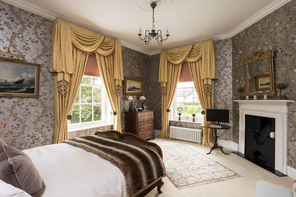 Bedroom 2 suite
