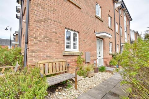 2 bedroom maisonette for sale, Shearers Way, Camber, Rye