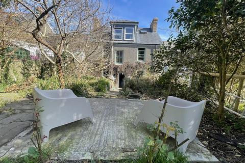 22 Ferry Road, Kidwelly, SA17 5BJ