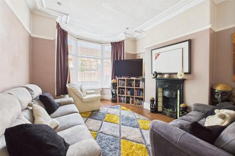 5 bedroom terraced house for sale, Heeley Bank Road, Heeley, S2 3GG