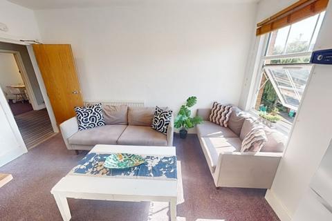 6 bedroom flat to rent, Flat B, 51 Mansfield Road, Nottingham, NG1