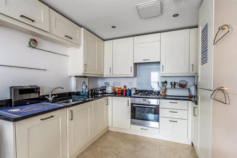 undefined, NORTH STREET, LEATHERHEAD,KT22