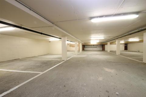 undefined, NORTH STREET, LEATHERHEAD,KT22