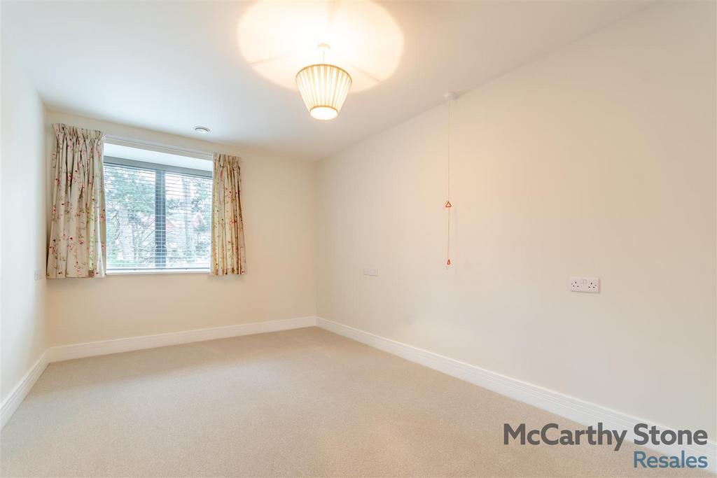 8676496-interior07.jpg