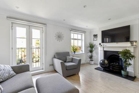 3 bedroom detached house for sale, Stirling Avenue, Pinner HA5