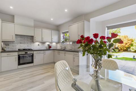 3 bedroom detached house for sale, Stirling Avenue, Pinner HA5