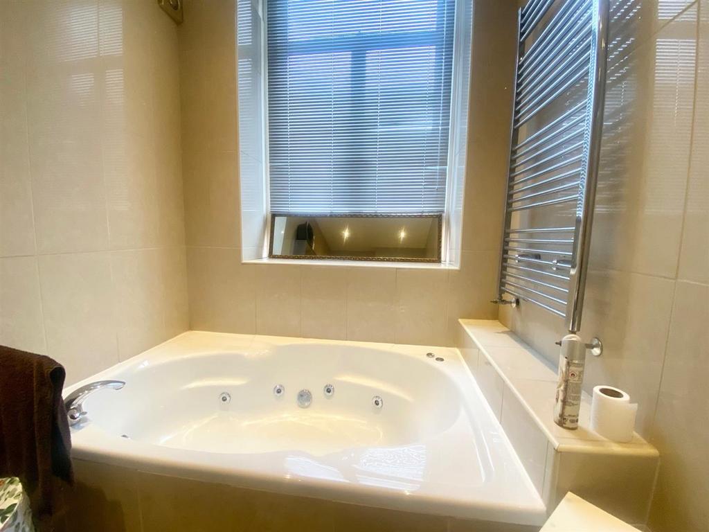 Bath.jpg