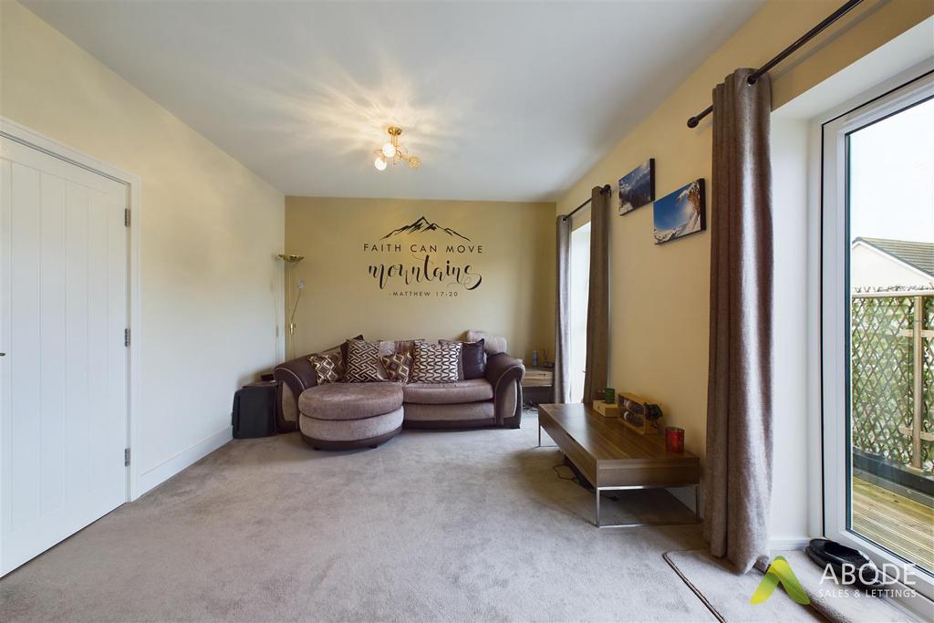 CAM02696 G0-PR0139-STILL005.jpg