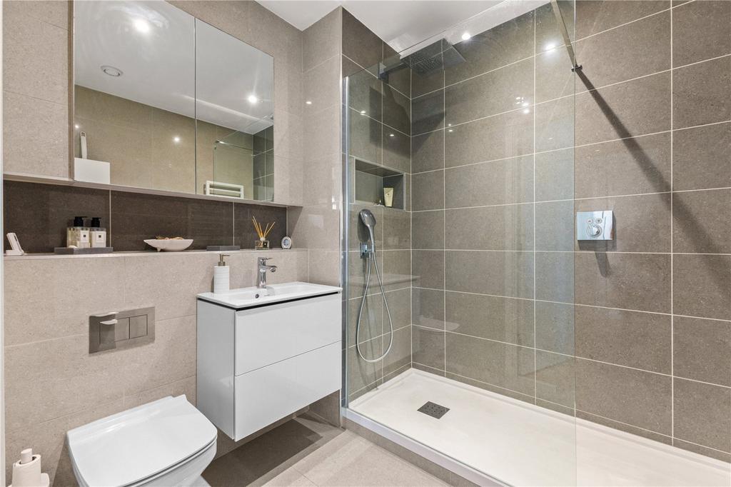 Main Bathroom