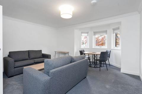 3 bedroom flat to rent, 0663L Murrayfield Road, Edinburgh, EH12 6ER
