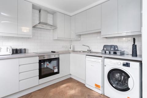 3 bedroom flat to rent, 0663L Murrayfield Road, Edinburgh, EH12 6ER