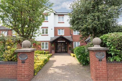 2 bedroom retirement property for sale, Avenue Road, London N14