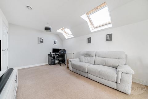 81 Coppice Square, Aldershot, GU12 4GD