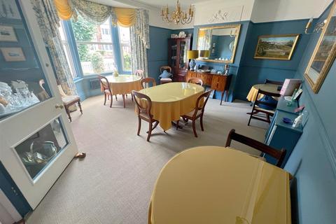 Guest house for sale, Evesham Place, Stratford-Upon-Avon
