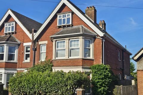 46 Castle Road, Salisbury, SP1 3RJ