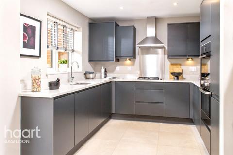 4 bedroom detached house for sale, The Luthier, Fobbing