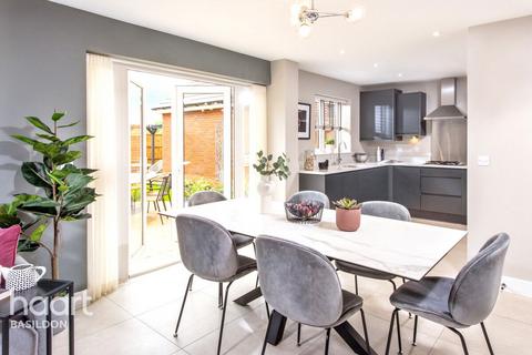 4 bedroom detached house for sale, The Luthier, Fobbing