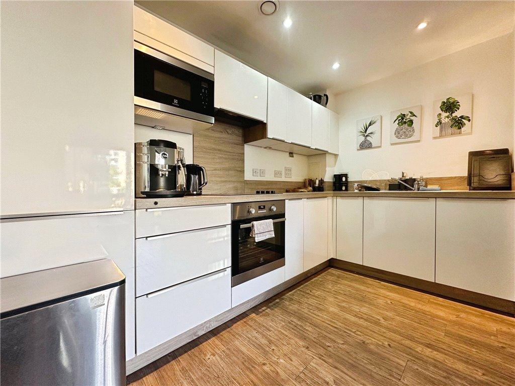 Reception/Kitchen
