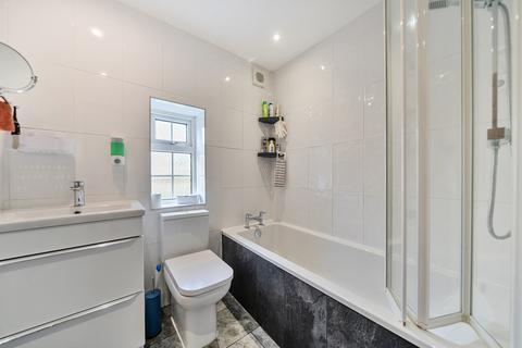 13 Almond Way, Bromley, BR2 8DR