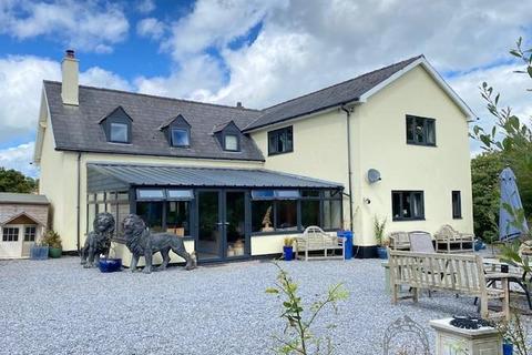 4 bedroom property with land for sale, Henllan Amgoed, Whitland