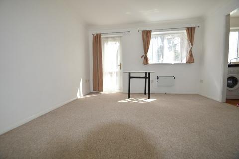 1 bedroom apartment for sale, Victoria Road, Slough, Berkshire, SL2