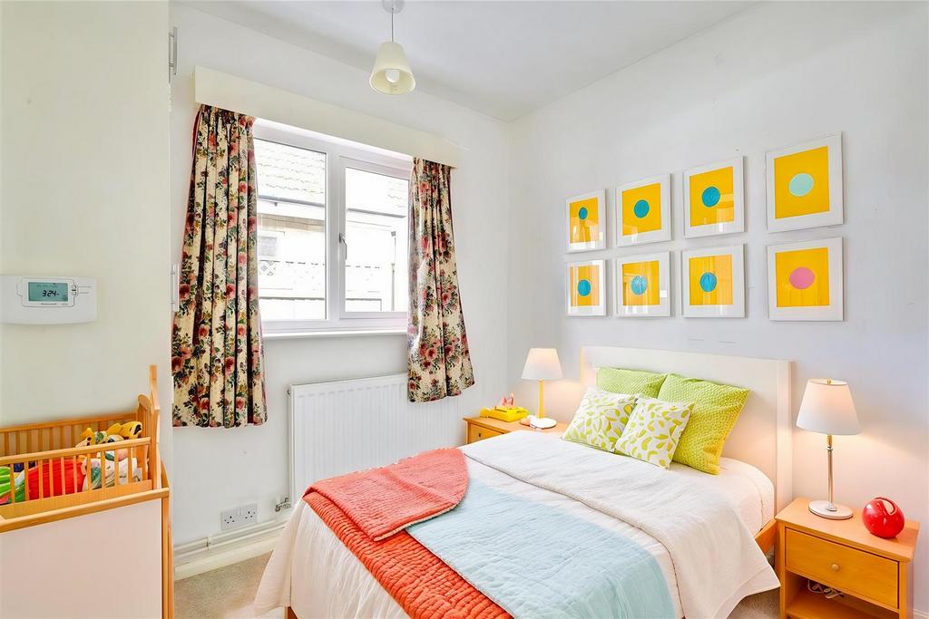 E SXX69bhqki-xm RCRiic Og - Kids Room - Standard - 2.