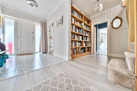 12 Chatton Row, Bisley, Woking, GU24 9AP