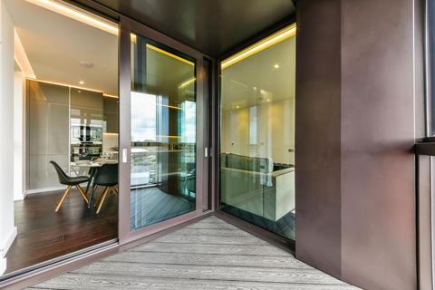 2 bedroom flat for sale, Madeira Tower, The Residence, Nine Elms, SW11