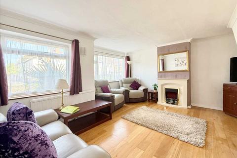 3 bedroom semi-detached house for sale, Hadleigh SS7