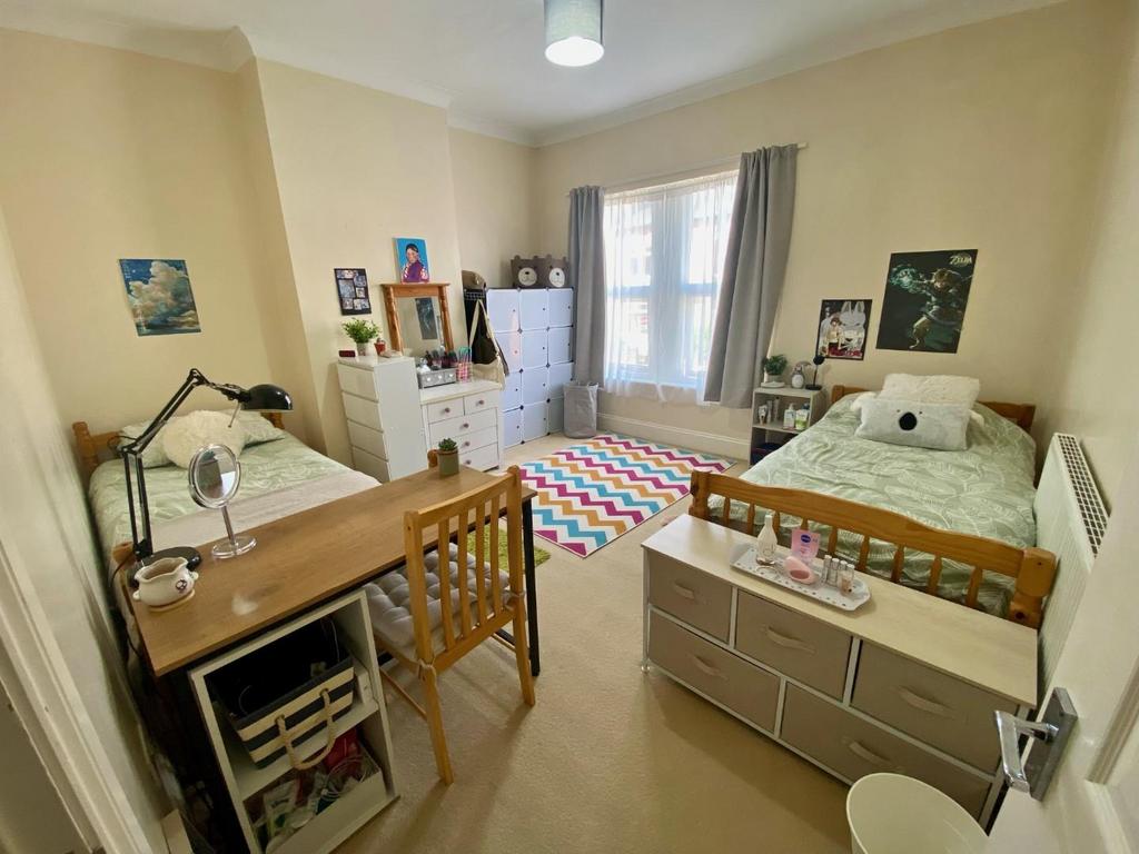Bedroom1.jpg