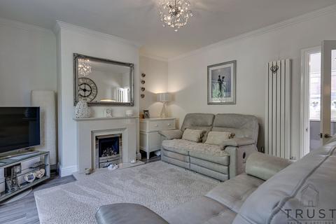 104 Cornmill Lane, Liversedge, WF15 7ED
