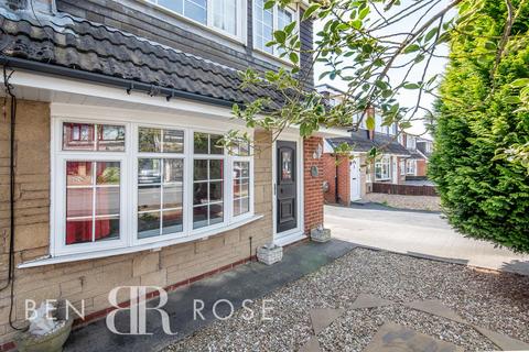 3 bedroom semi-detached house for sale, Hazelwood Close, Leyland
