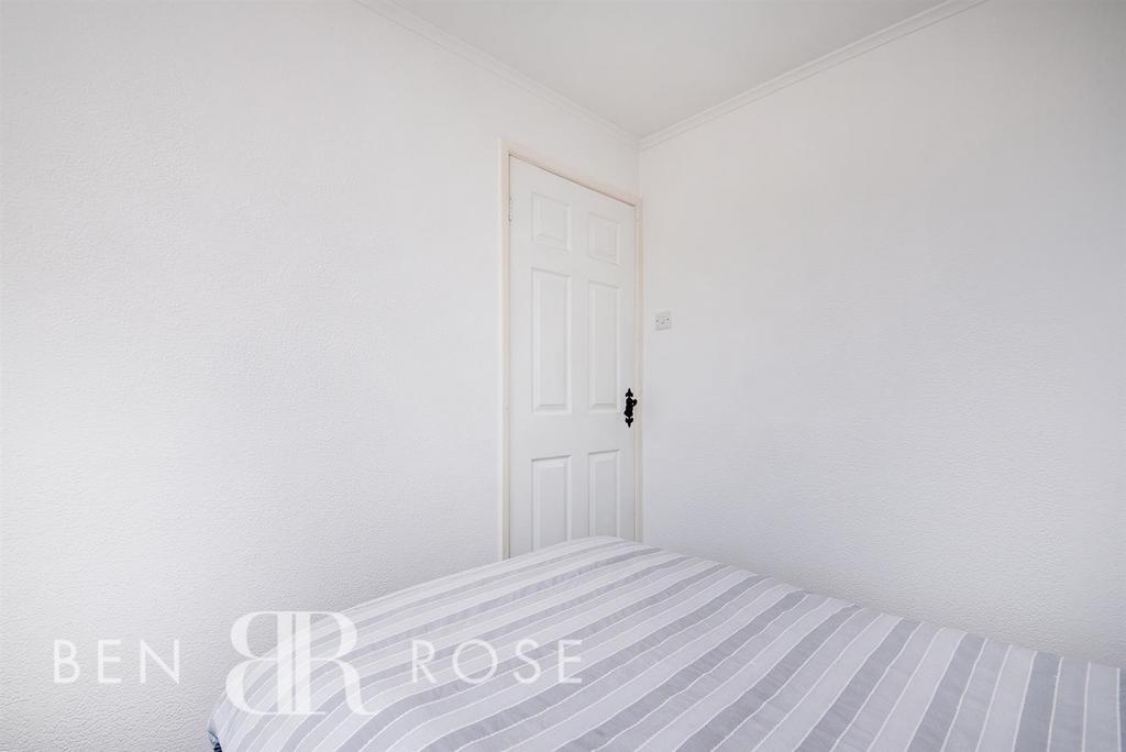 Bedroom t WO