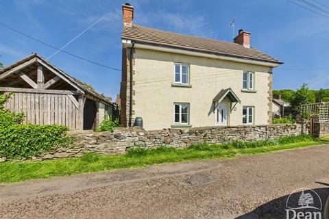 Stephens Place, Broadwell, Coleford