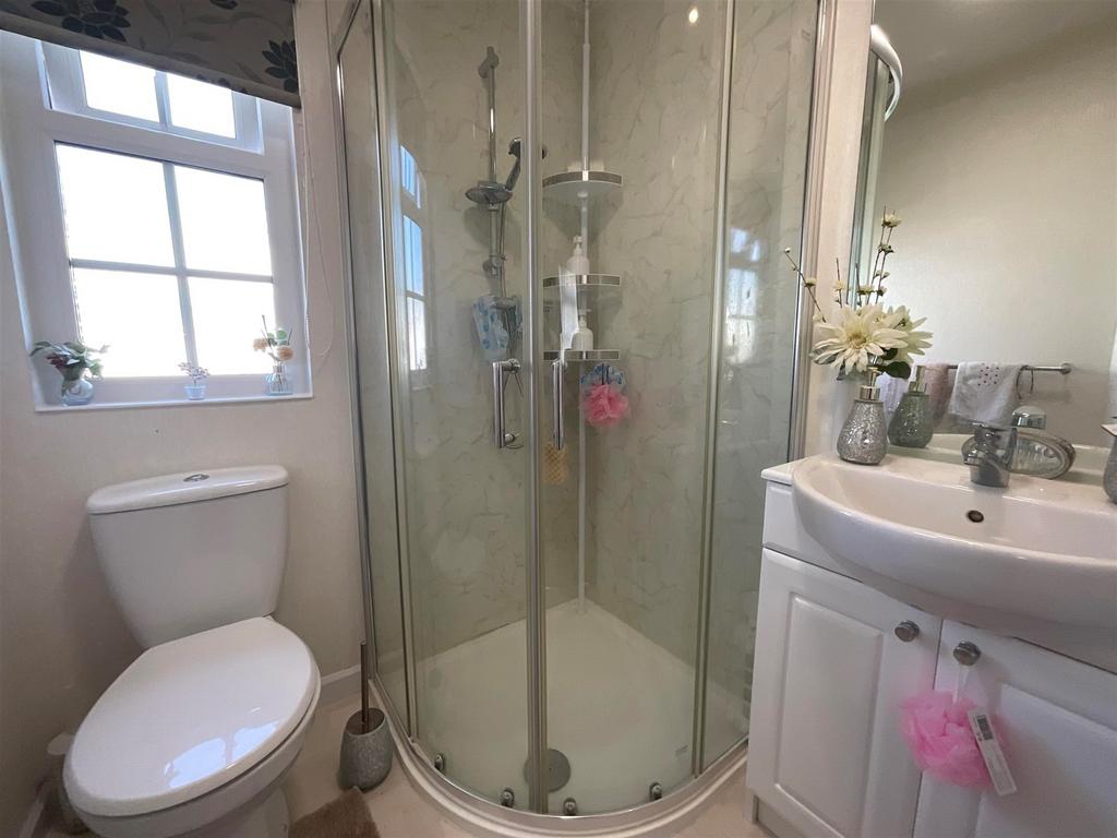 En Suite Shower Room