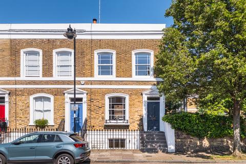 2 bedroom end of terrace house for sale, Coleman Fields, Islington, London