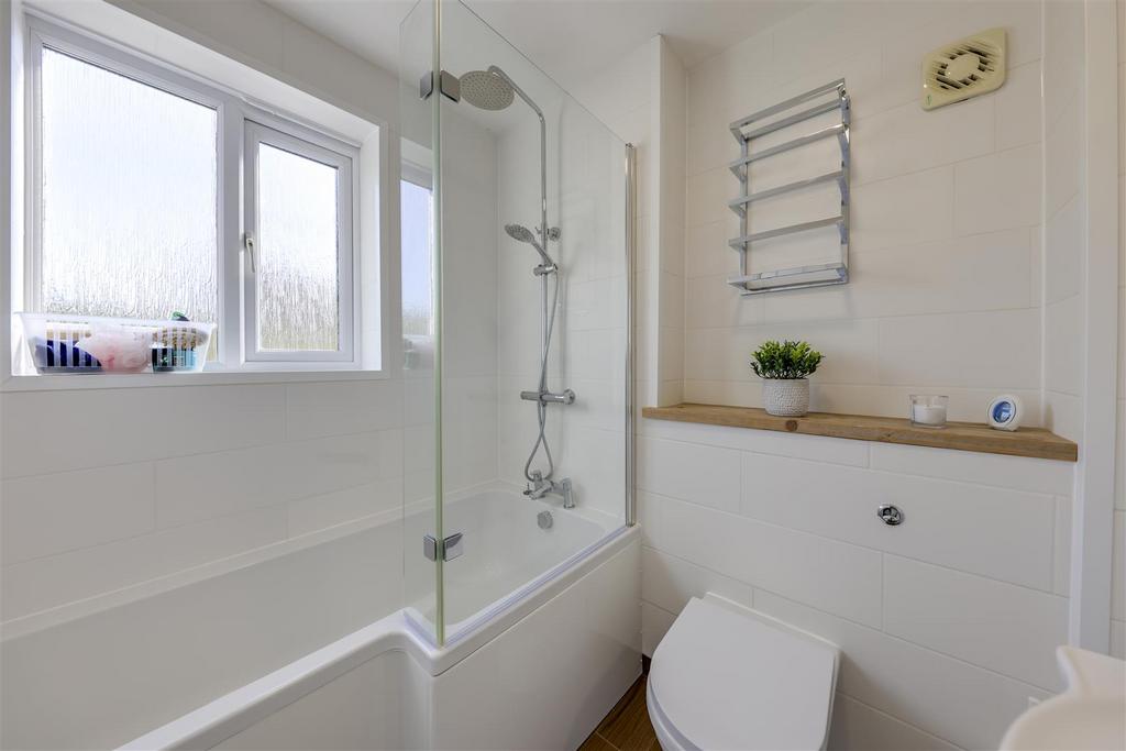 Family Bathroom Alt