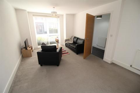 3 bedroom end of terrace house for sale, Stabler Way, Poole