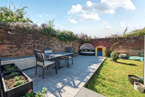 4 Bridewell Square, Devizes, SN10 1NG