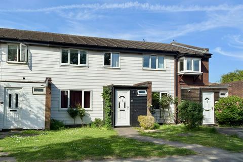 17 Waterfields, Leatherhead, KT22 7XB