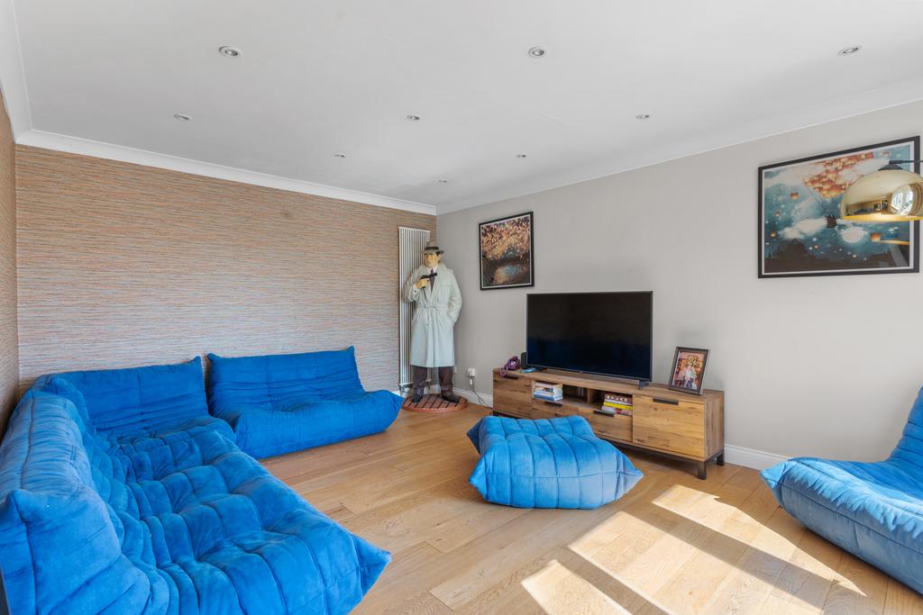Lounge/Bedroom 3