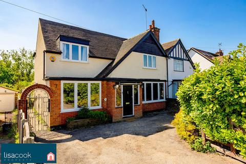 Radlett Road, St. Albans AL2