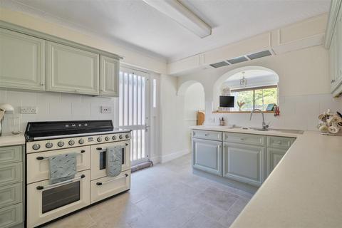 20 Avon Road, Devizes, SN10 1PR