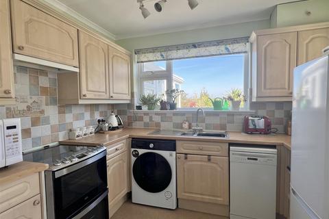 7 Haddon Way, Carlyon Bay, St Austell, PL25 3QG