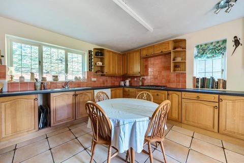 2 All Saints Close, Marcham, Abingdon, OX13 6PE