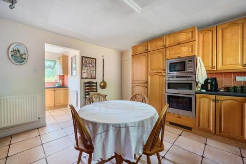2 All Saints Close, Marcham, Abingdon, OX13 6PE