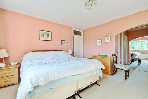 2 All Saints Close, Marcham, Abingdon, OX13 6PE