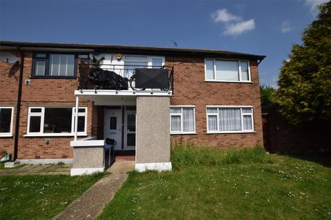 2 bedroom apartment to rent, Cherrydown Walk, Romford RM7